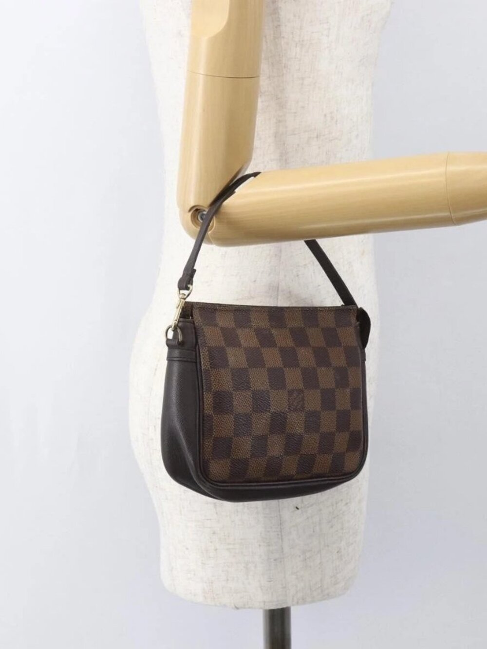 LOUIS VUITTON Damier Ebene Trousse Makeup Pouch N51982 LV Auth 157945
